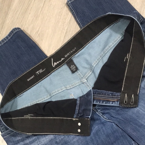 Lane Bryant Medium Wash T3 Skinny Jeans size 24R - Picture 5 of 8